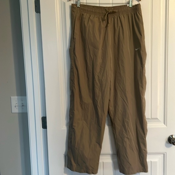 Nwt Nike loose fit straight leg stacked pants L - Picture 1 of 8